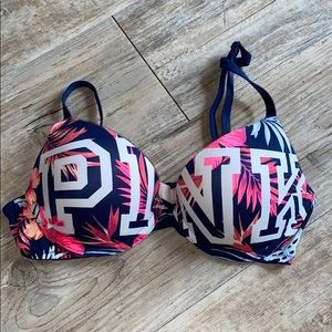 Push-up Victoria Secret PINK bra!